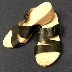 Dansko Black Leather Women's Sandal Slip On SZ 38